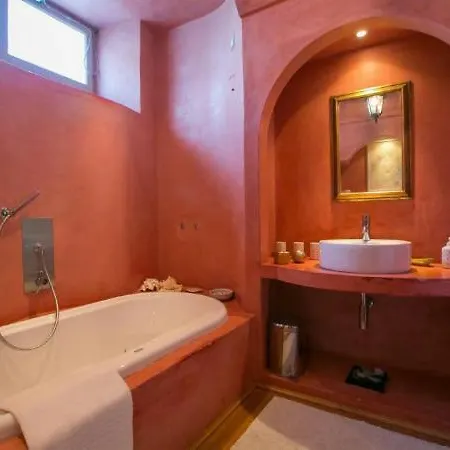 Sleeps 10 Pool *