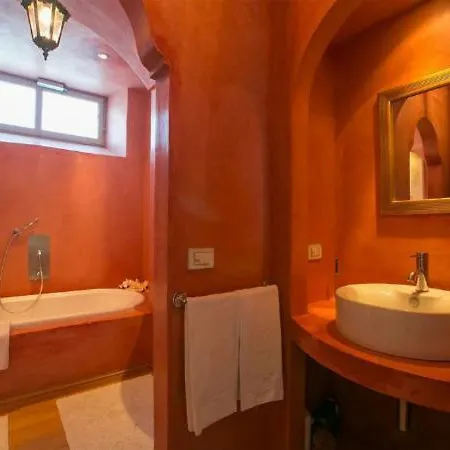 Sleeps 10 Pool *