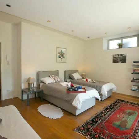 Sleeps 10 Pool Villa